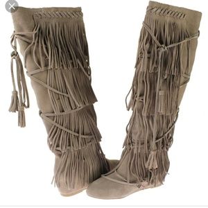 Wedge Fringe Boots